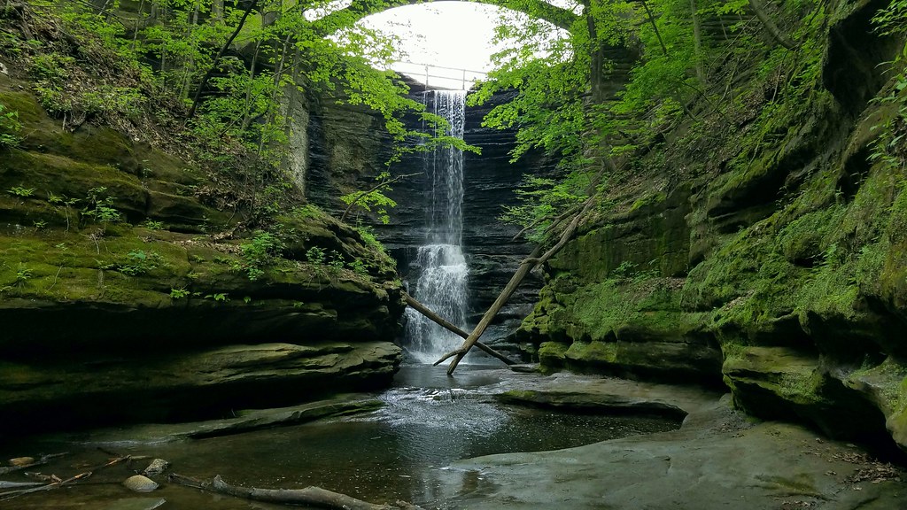 A First-Timer’s Guide to Starved Rock State Park With Kids